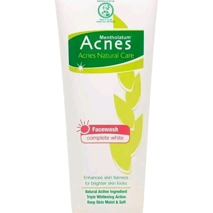 Acnes Facewash Complete White