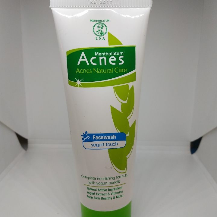 Acnes Facewash Yogurt Touch