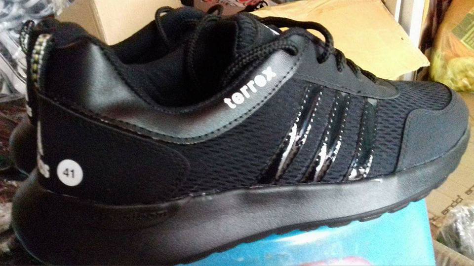 Adidas Hitam Polos