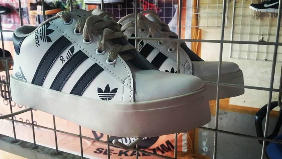 Adidas Superstar Cew