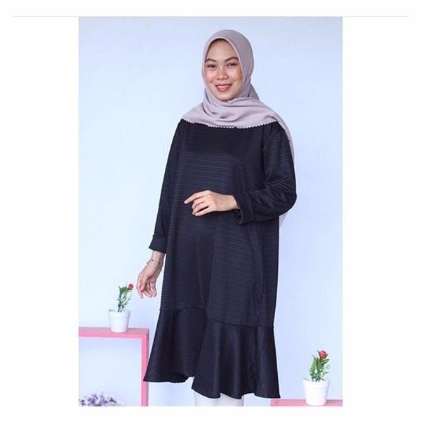 Aisha Tunik 2