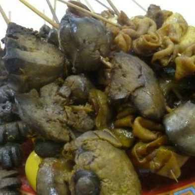 ATI AMPLA AYAM