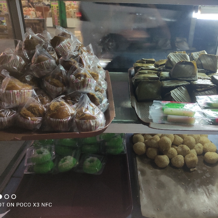 Aneka Kue Basah