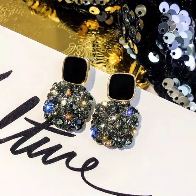 Anting Berlian Geometris 4