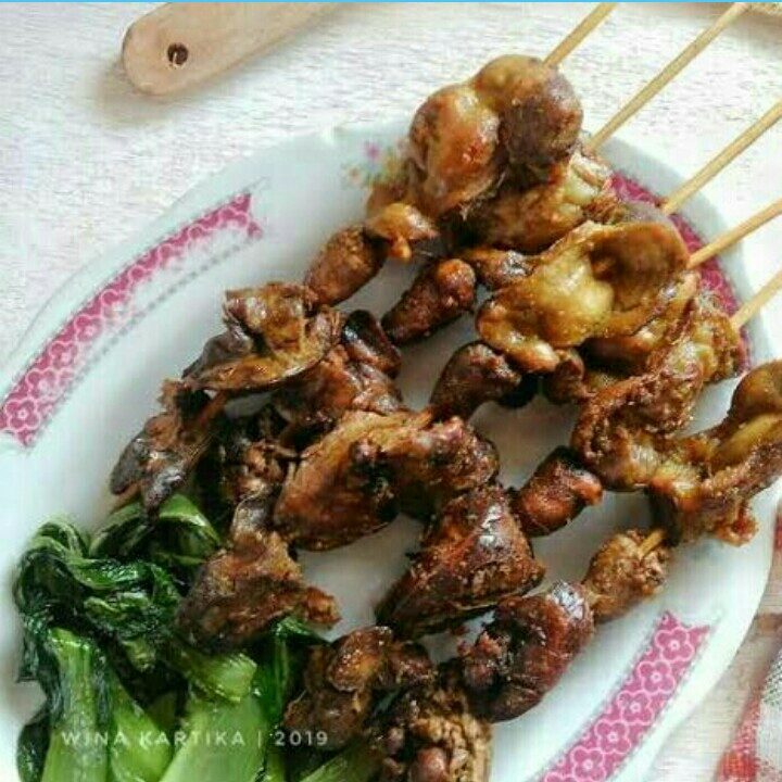 Ati Ampele