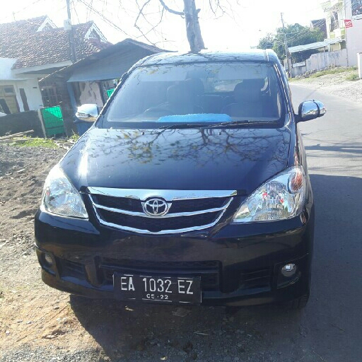 Avanza Type G Hitam Tahun 2011