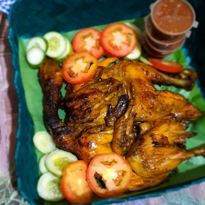 Ayam Akar Madu Utuh