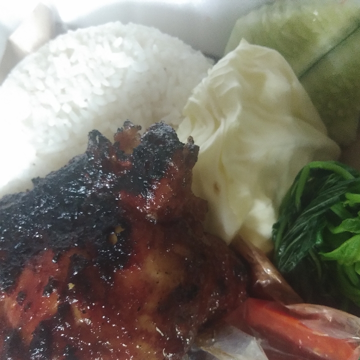 Ayam Bakar Plus Nasi