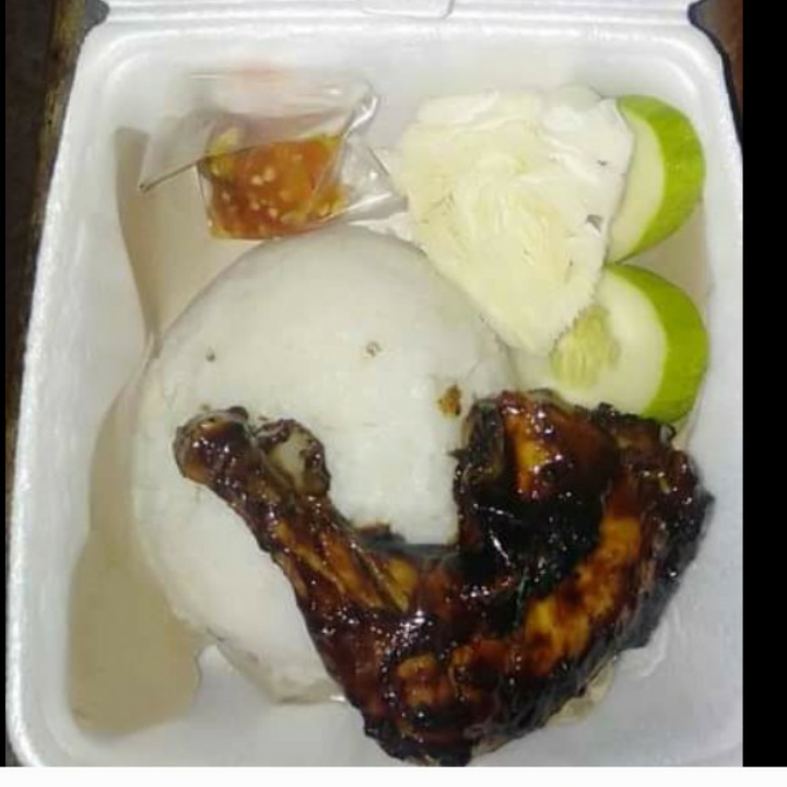 Ayam Bakar Pedas Manis Dengan Nasi
