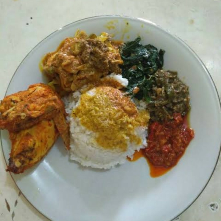 Ayam Bakar Komplit