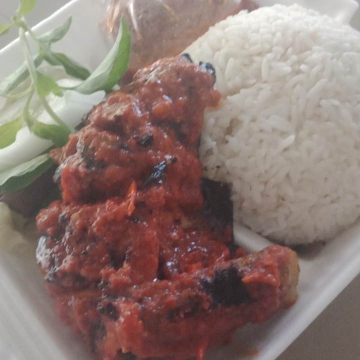 Ayam Bakar Komplit