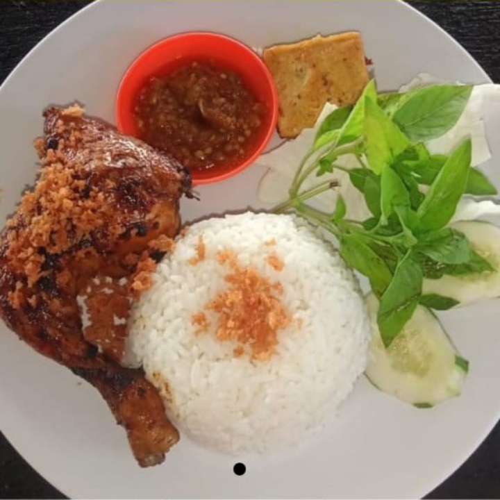 Ayam Bakar Kremes Plus Nasi