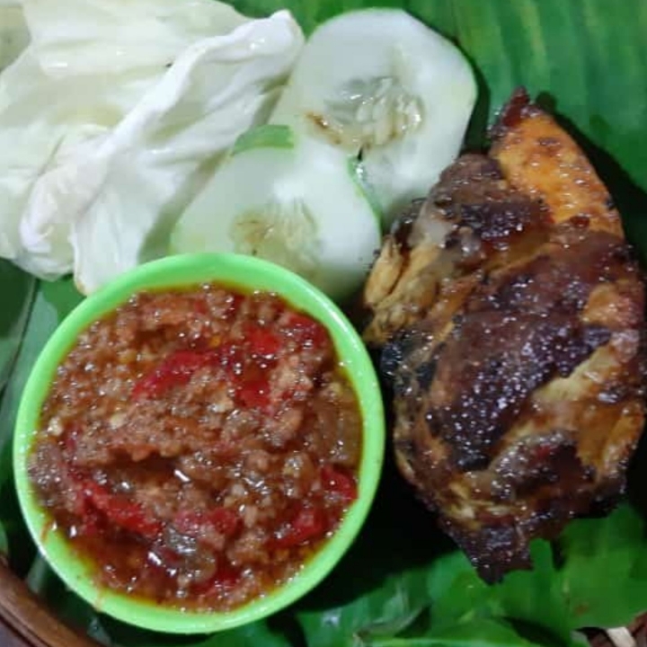 Ayam Bakar Madu dan Nasi Putih