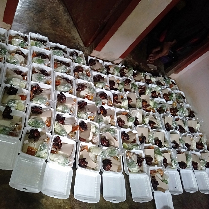 Ayam Bakar Pedas Manis Dengan Nasi 5