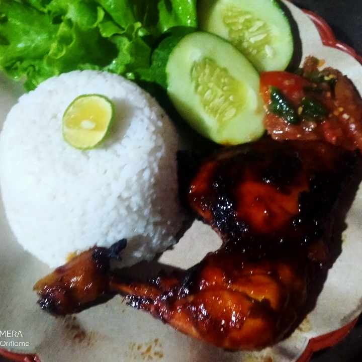 Ayam Bakar Pedes Asam Manis  Pake Nasi