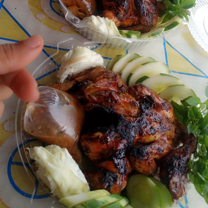 Ayam Bakar Potong Utuhan 