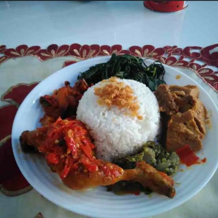Ayam Balado Komplit