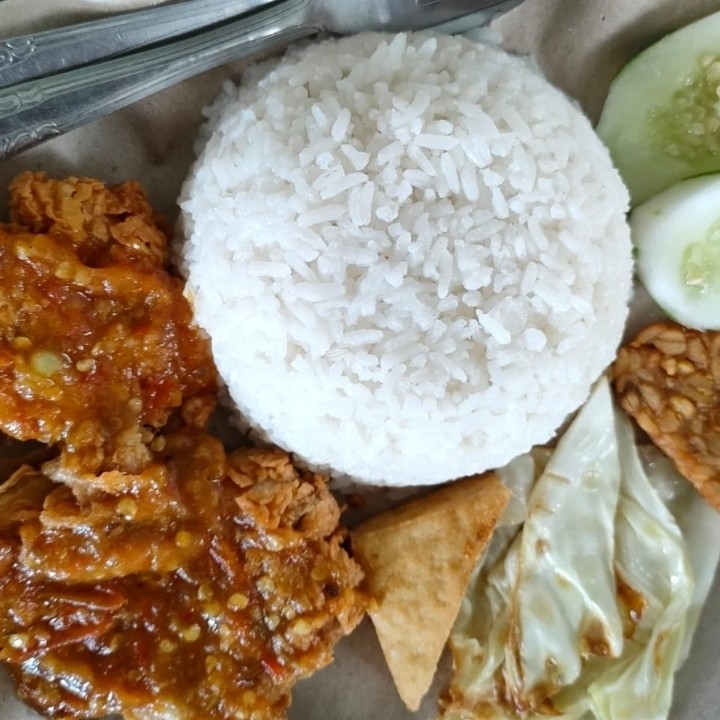 Ayam Geprek 