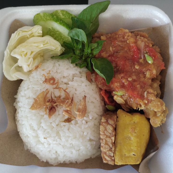 Ayam Geprek 