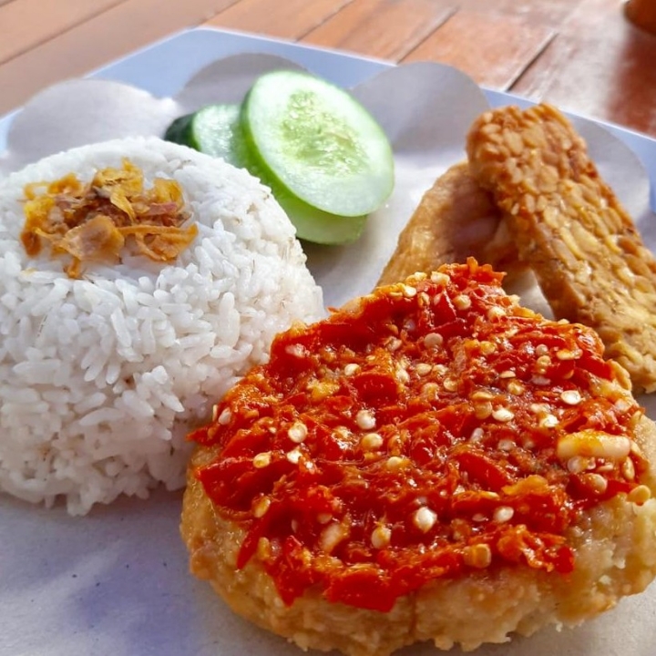 Ayam Geprek 