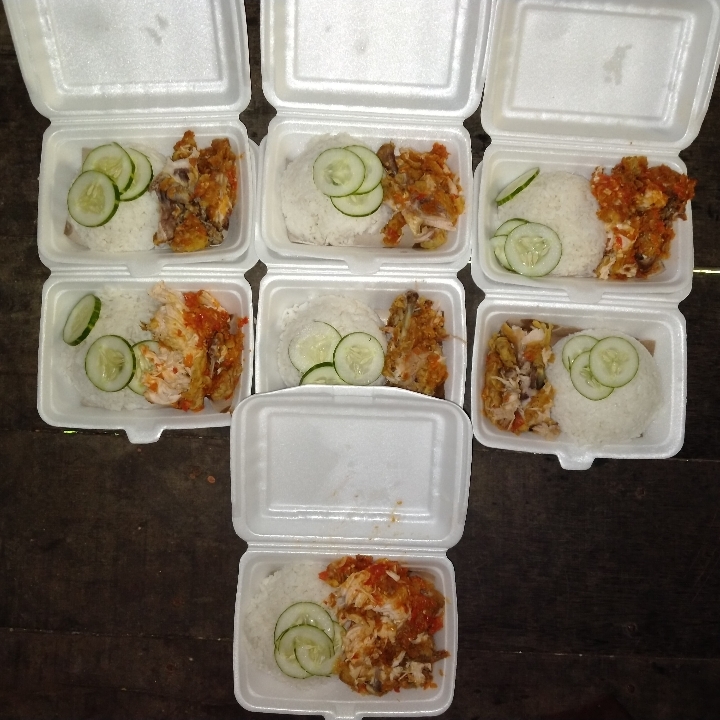 Ayam Geprek 