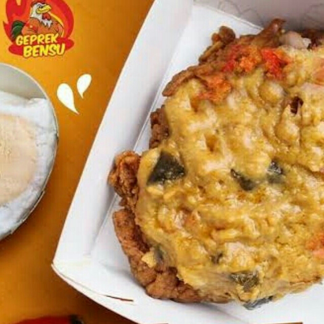 Ayam Geprek Bensu Telor Asin
