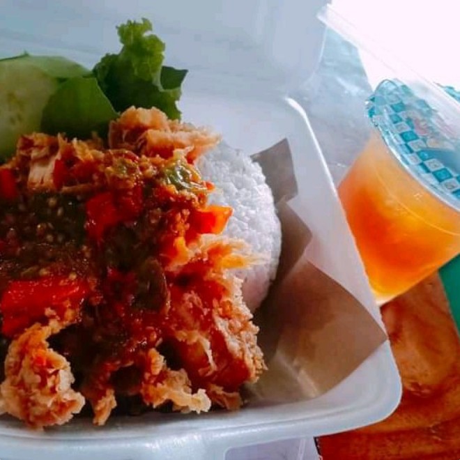 Ayam Geprek Paha Atas Plus Nasi