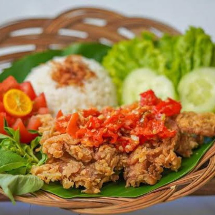Ayam Geprek Komplit