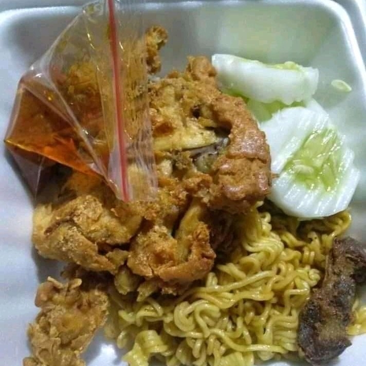 Ayam Geprek Mie  Tempe Tumis