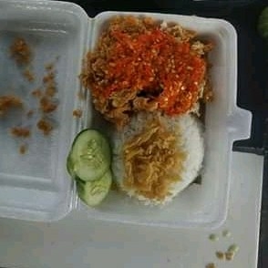 Ayam Geprek Nasi