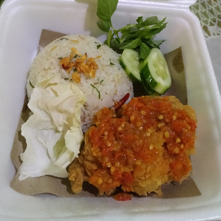 Ayam Geprek Nasi Daun Jeruk