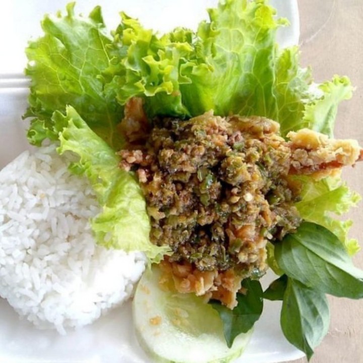 Ayam Geprek Paha Plus Nasi Free Es Teh