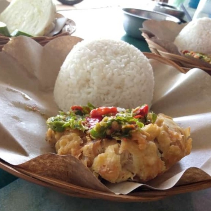 Ayam Geprek Pedas Gigit 2