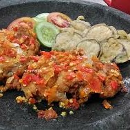 Ayam Geprek Sambal Bawang Dan Nasi
