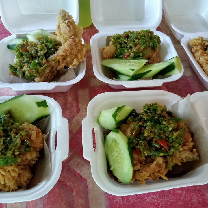 Ayam Geprek Sambal Ijo Tanpa Nasi