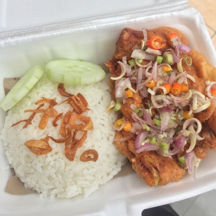 Ayam Geprek Sambal Matah
