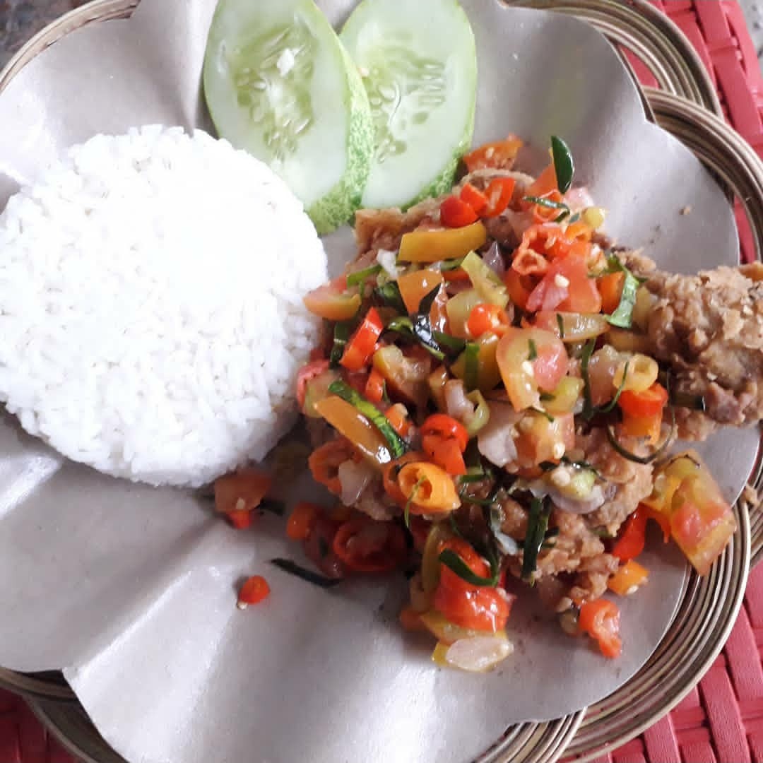 Ayam Geprek Sambal Matah