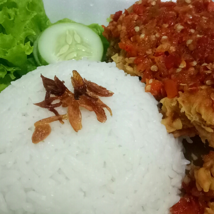 Ayam Geprek Sambal Waoo