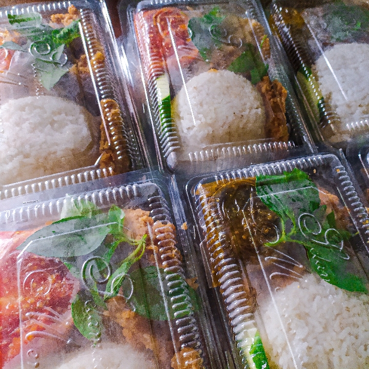 Ayam Geprek Sambel Ijj0 4