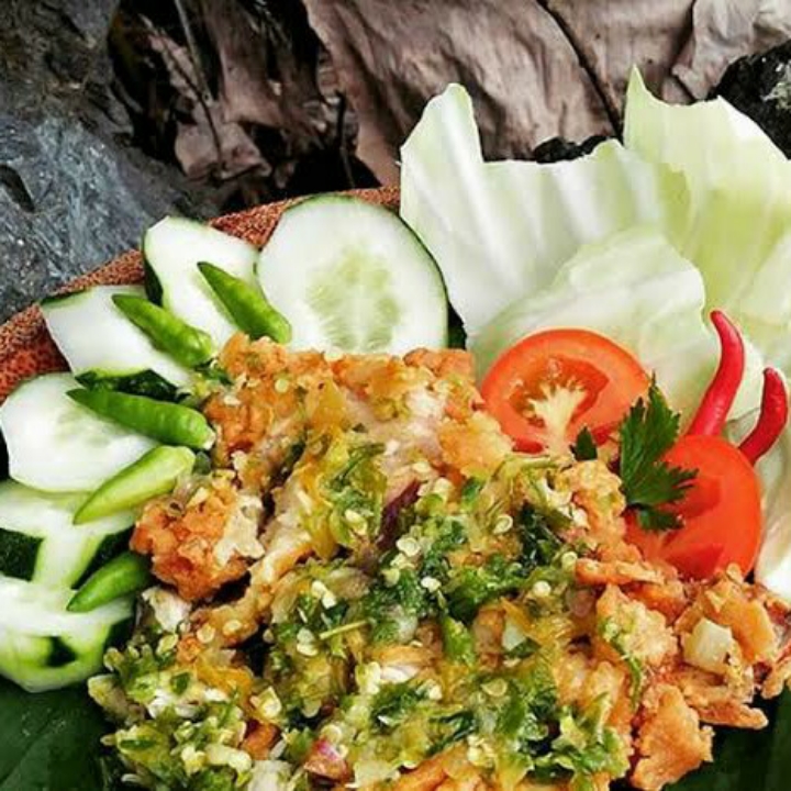 Ayam Geprek Sambel Ijo