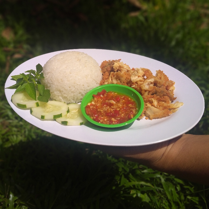 Ayam Geprek Sambel Korek