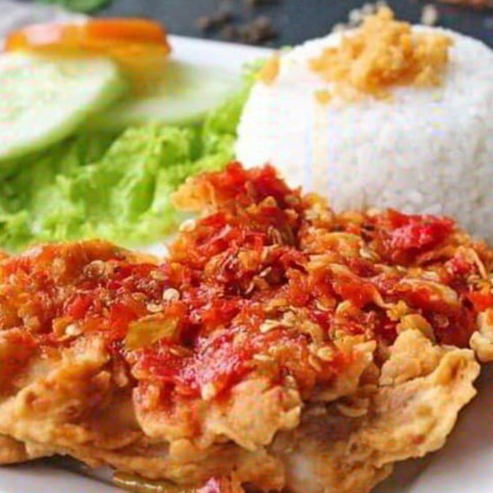 Ayam Geprek Sambel Terasi Nasi Dan Es Teh