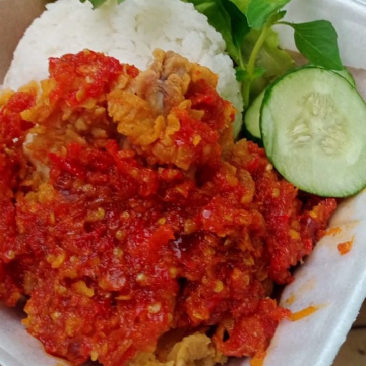 Ayam Geprek Sambol Habang