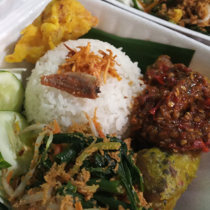 Ayam Geprek Urap 2