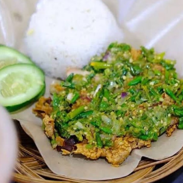 Ayam Geprek Sambal Ijo