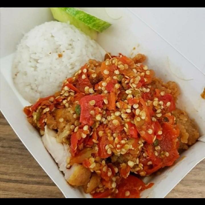 Ayam Gepruk Papanggo