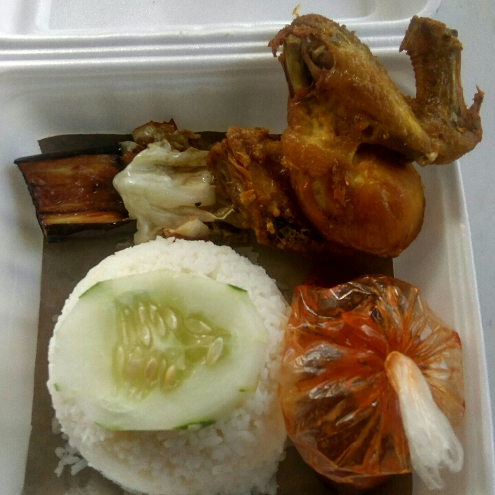 Ayam Goreng Brewok
