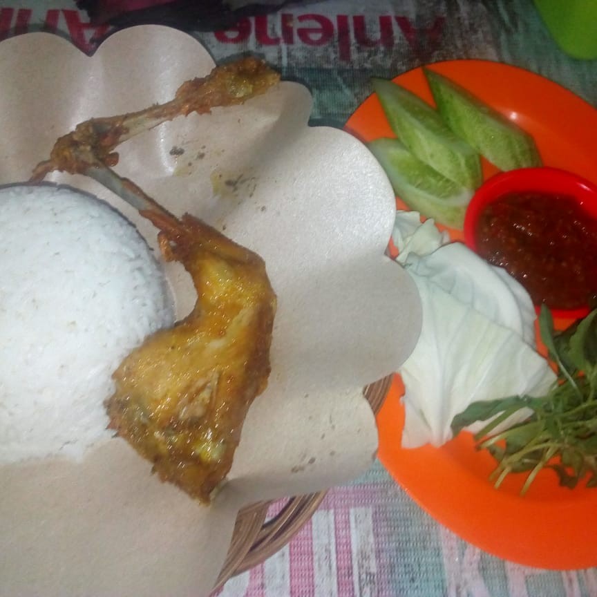 Ayam Goreng Kampung dan Nasi