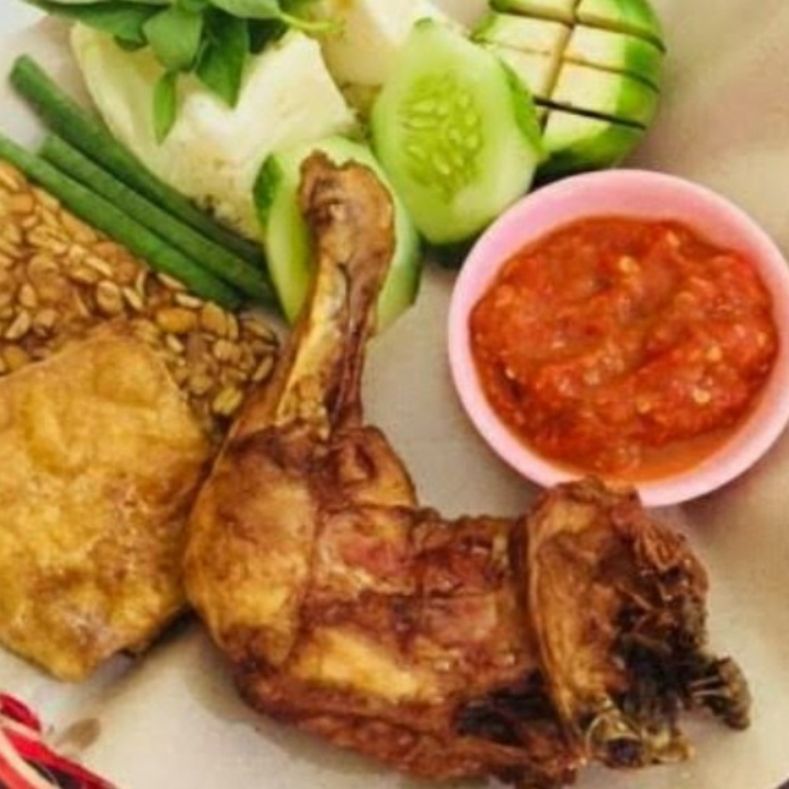 Ayam Goreng Lalapan Saja