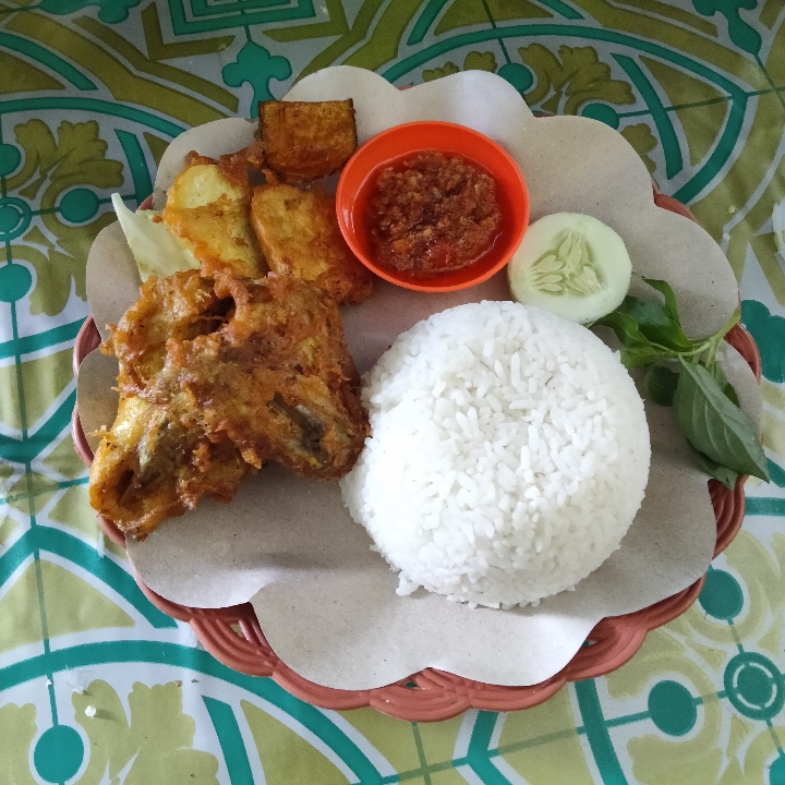 Ayam Goreng Paha Nasi